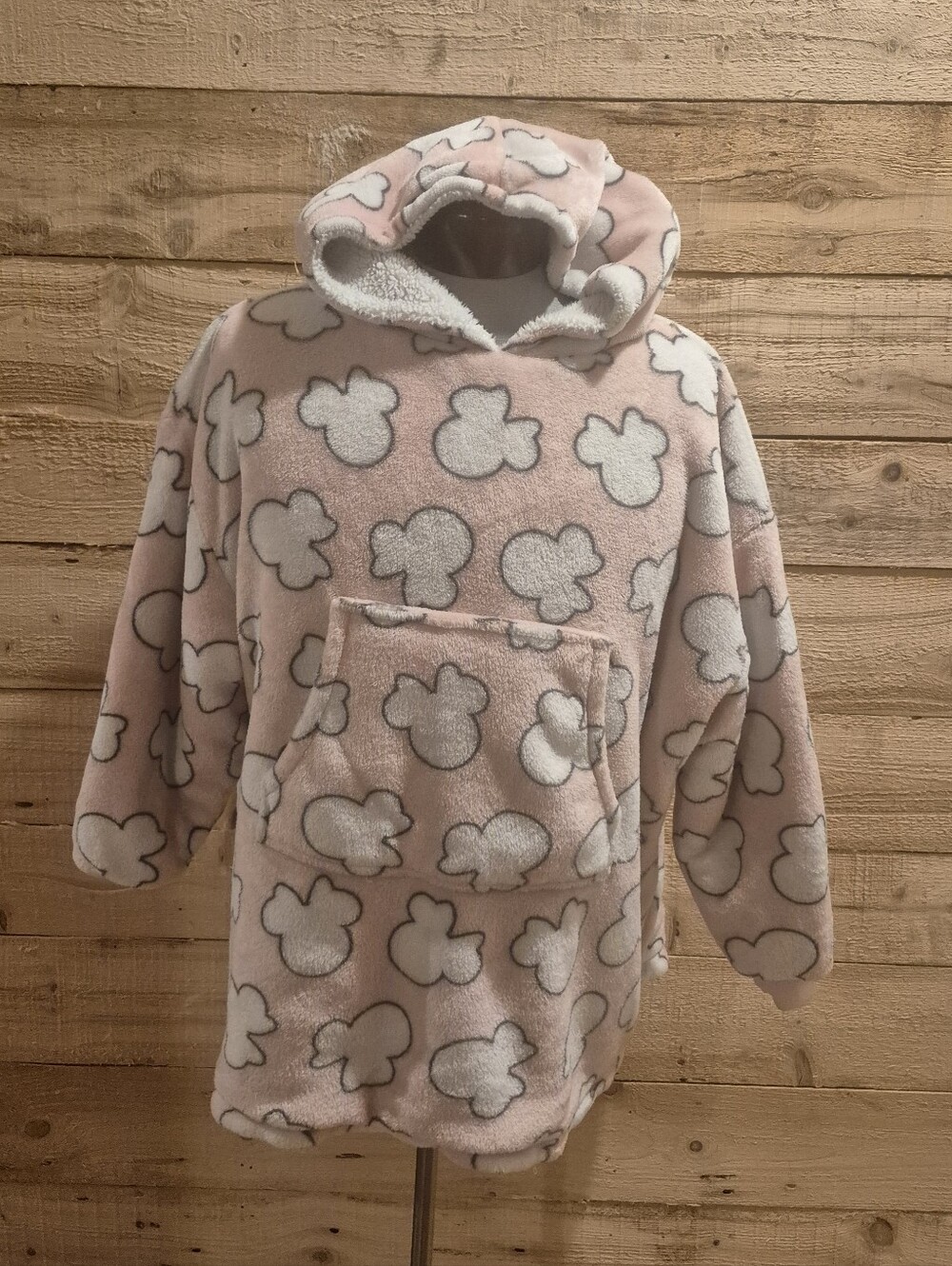 5/$50. Pink fleece oversized hooded blanket (snuggie/snoodie) With Mickey Cloud